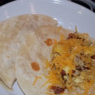 Potato, Egg and Bacon Breakfast Tacos