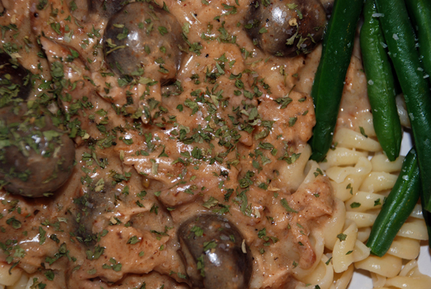 Pulled Pork Marsala Stroganoff