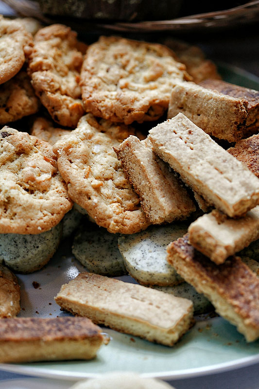 Cookies, cookies everywhere - and my 1st Giveaway!