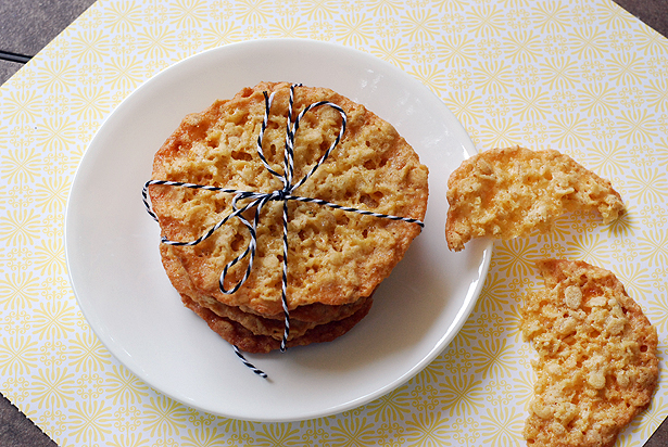 Secret Recipe Club - Oatmeal Wafers