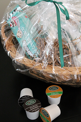 Giveaway: Vermontitude Gift Basket and Barista Prima Coffeehouse Gift Bag