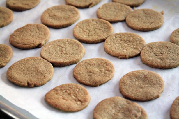 Homemade Lotus Biscoff Cookies & Spread Recipe