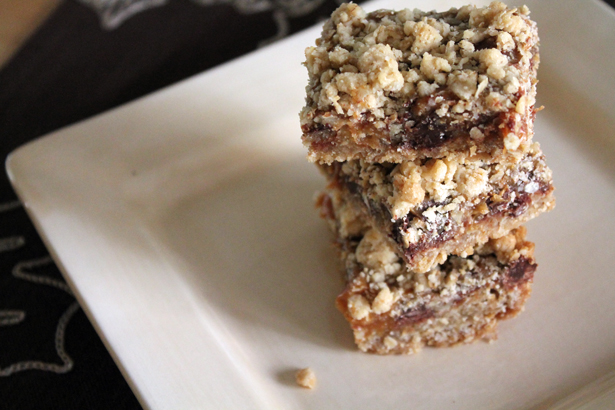 Oatmeal Carmelita Bars