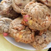 Oatmeal Almond Chocolate Chip Cookies from Bluebonnets & Brownies